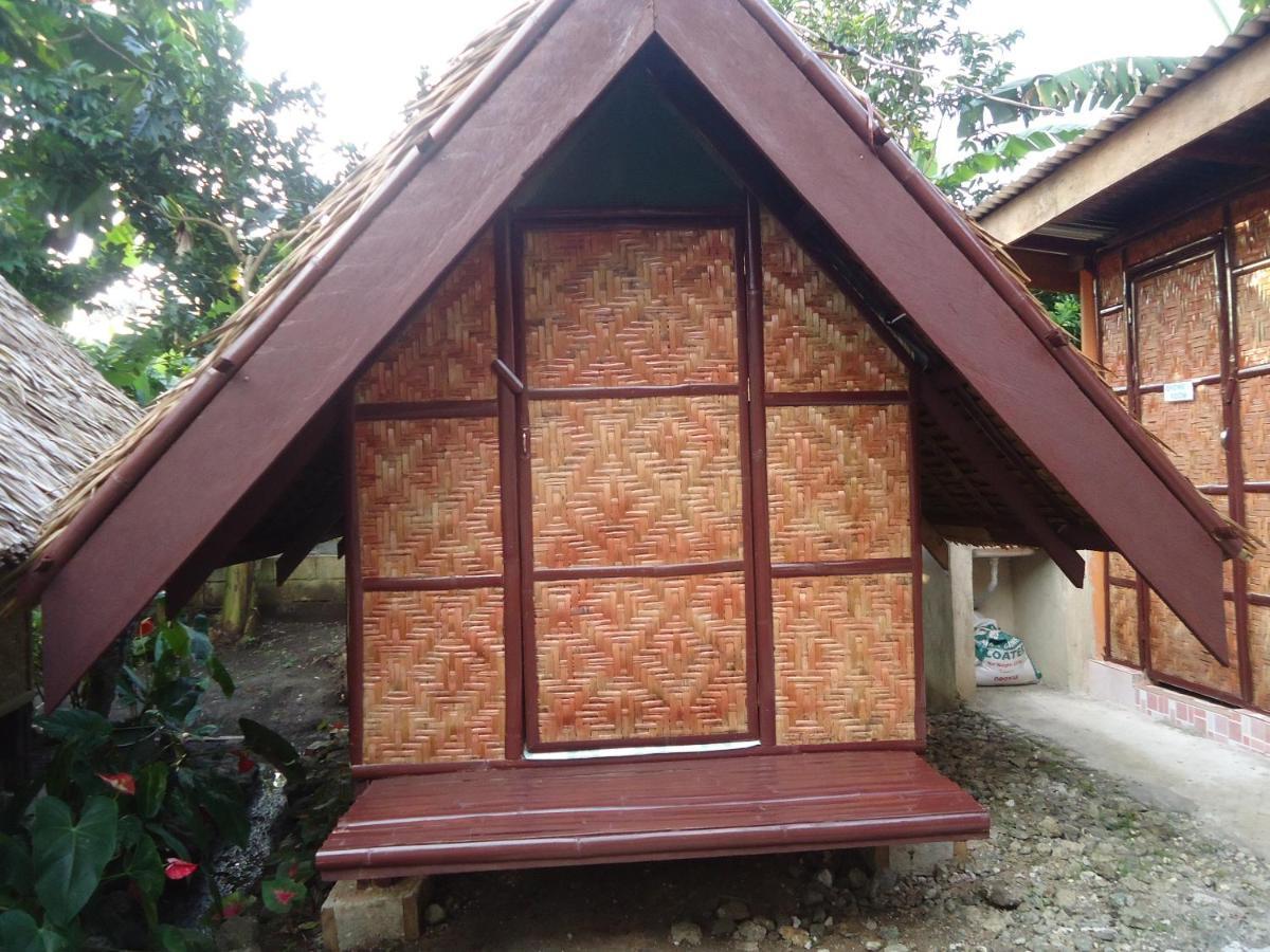 Lhoyjean Garden Hostel Batuan Ngoại thất bức ảnh