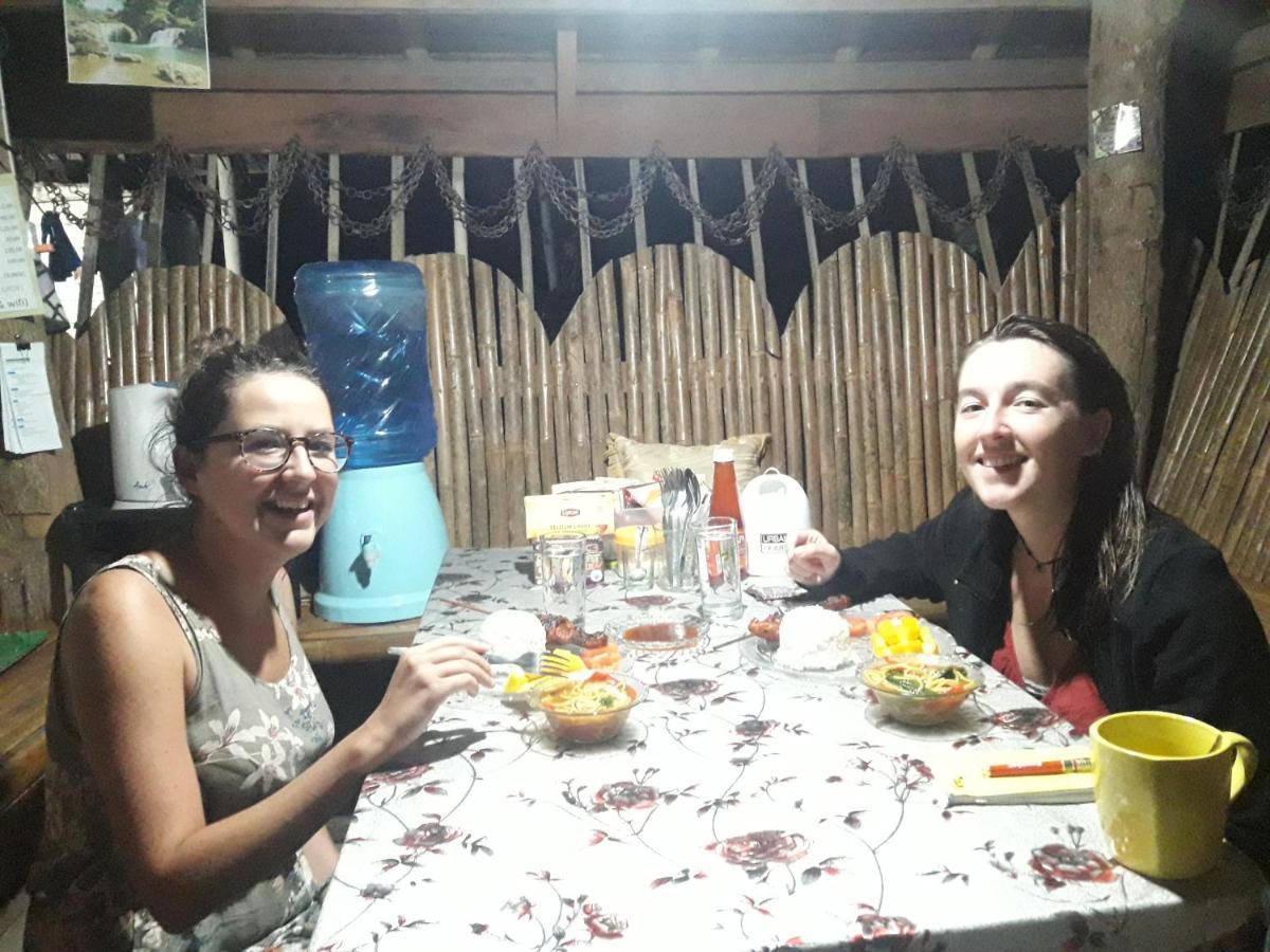 Lhoyjean Garden Hostel Batuan Ngoại thất bức ảnh