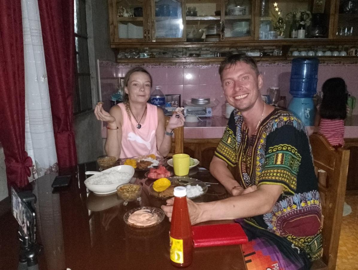 Lhoyjean Garden Hostel Batuan Ngoại thất bức ảnh