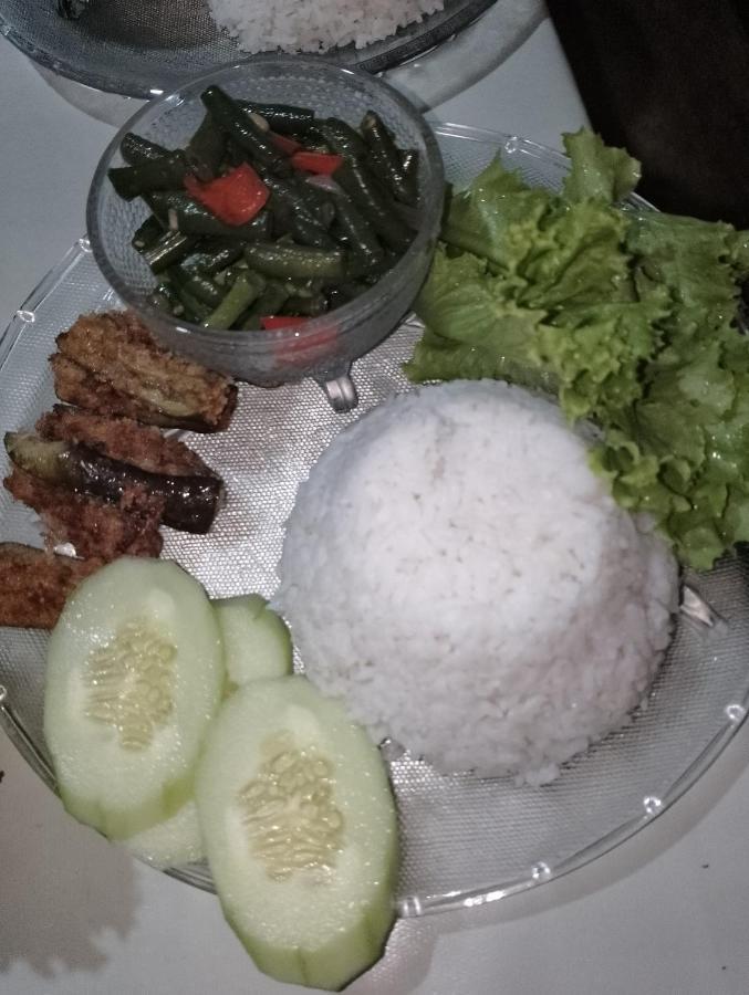 Lhoyjean Garden Hostel Batuan Ngoại thất bức ảnh