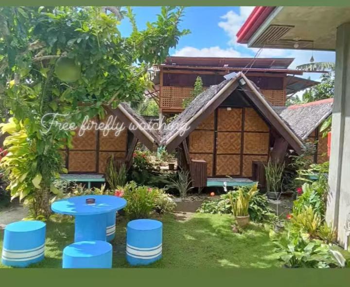 Lhoyjean Garden Hostel Batuan Ngoại thất bức ảnh