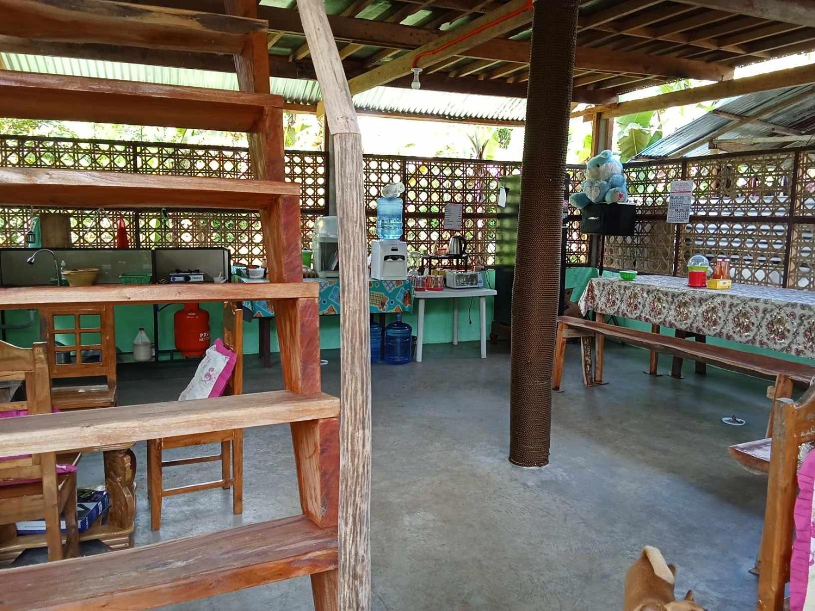 Lhoyjean Garden Hostel Batuan Ngoại thất bức ảnh