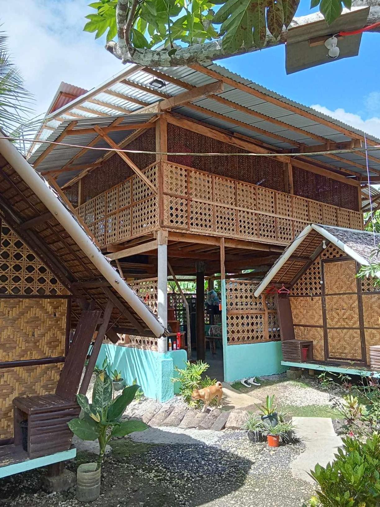 Lhoyjean Garden Hostel Batuan Ngoại thất bức ảnh